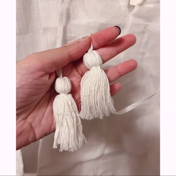 NWT Anthropologie Velvet by Graham & Spencer White Lena Peasant Blouse Tunic - Picture 6 of 16